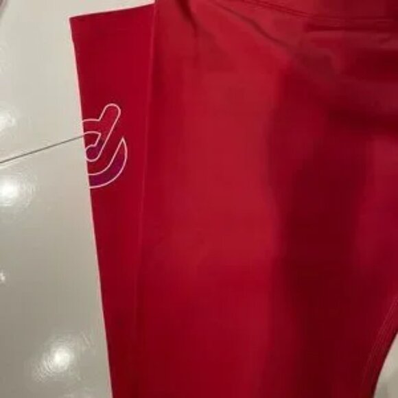 Peloton  Cross Front High Rise Leggings‎ (Size M / Pink) - Picture 12 of 15
